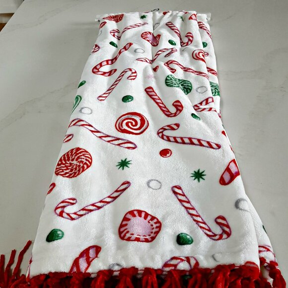 NEW! CANDY LAND Candy CANE PLUSH THROW BLANKET - Picture 5 of 6